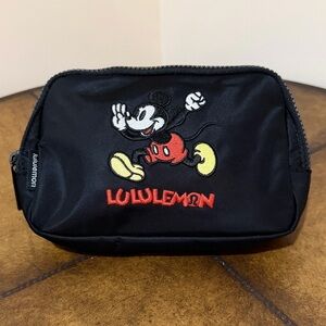 NWT Disney x Lululemon Everywhere Belt Bag 1L Mickey and Logo Print Black & Red